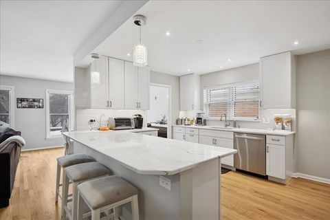 Tiny photo for 718 Lawler Avenue, Wilmette, IL 60091 (MLS # 12562469)