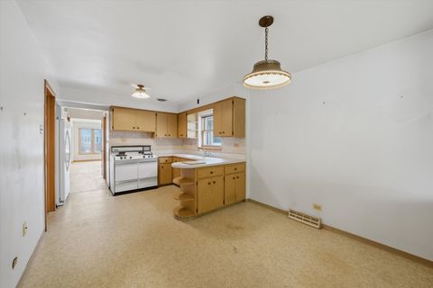 Tiny photo for 6500 W 64th Street, Chicago, IL 60638 (MLS # 12639412)