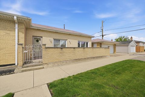 Tiny photo for 6500 W 64th Street, Chicago, IL 60638 (MLS # 12639412)