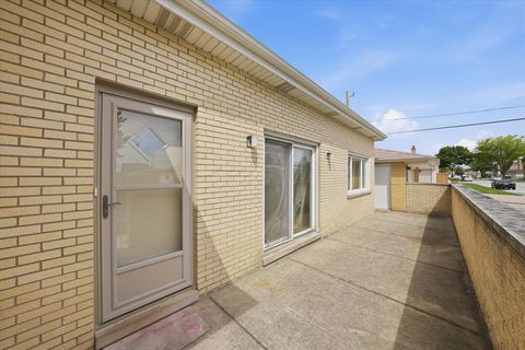 Tiny photo for 6500 W 64th Street, Chicago, IL 60638 (MLS # 12639412)