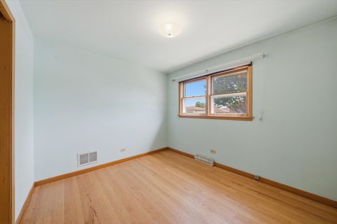 Tiny photo for 6500 W 64th Street, Chicago, IL 60638 (MLS # 12639412)