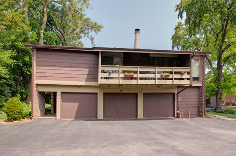 Photo of 4 W Millstone Court #A, Palos Hills, IL 60465 (MLS # 12726644)