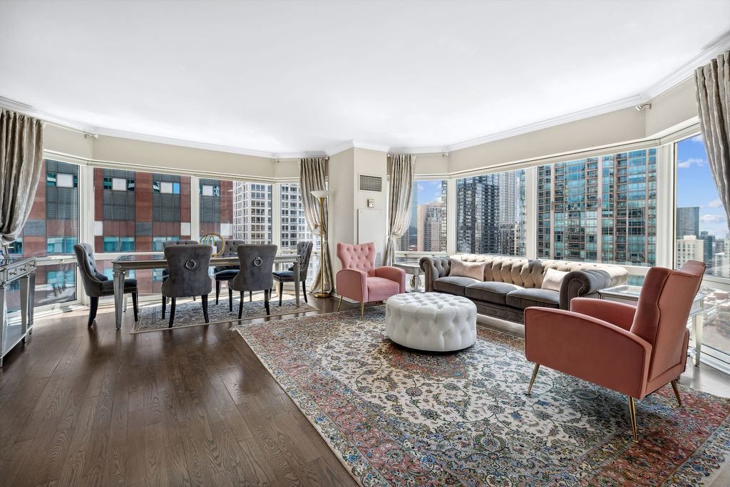 100 E Huron Street 1506