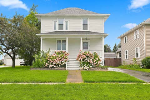 Photo of 11005 N Myrtle Street, Huntley, IL 60142 (MLS # 12730018)