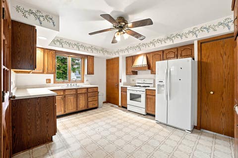 Tiny photo for 11005 N Myrtle Street, Huntley, IL 60142 (MLS # 12730018)