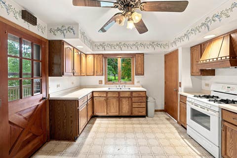 Tiny photo for 11005 N Myrtle Street, Huntley, IL 60142 (MLS # 12730018)