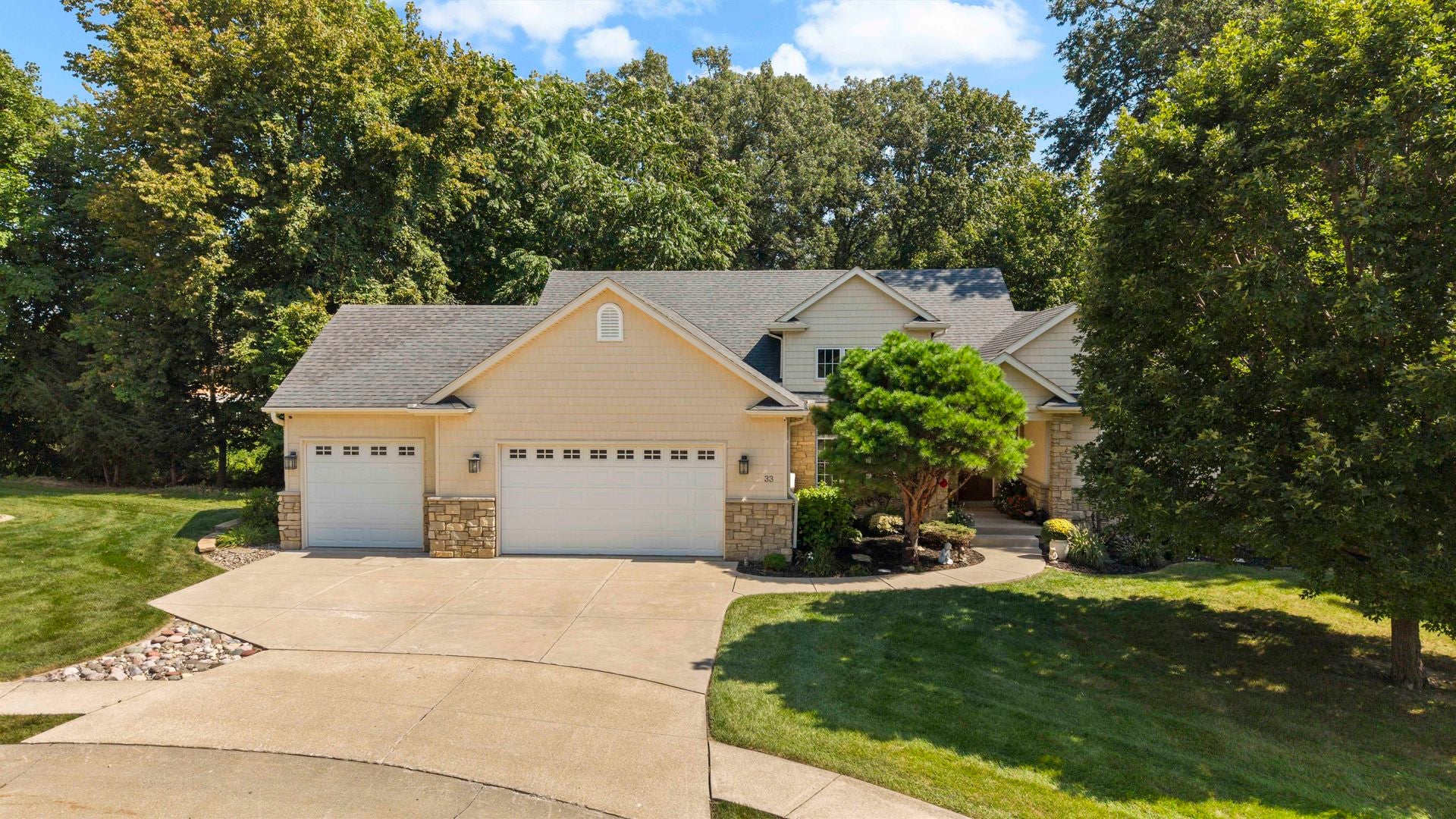 33 Chippiannock Place