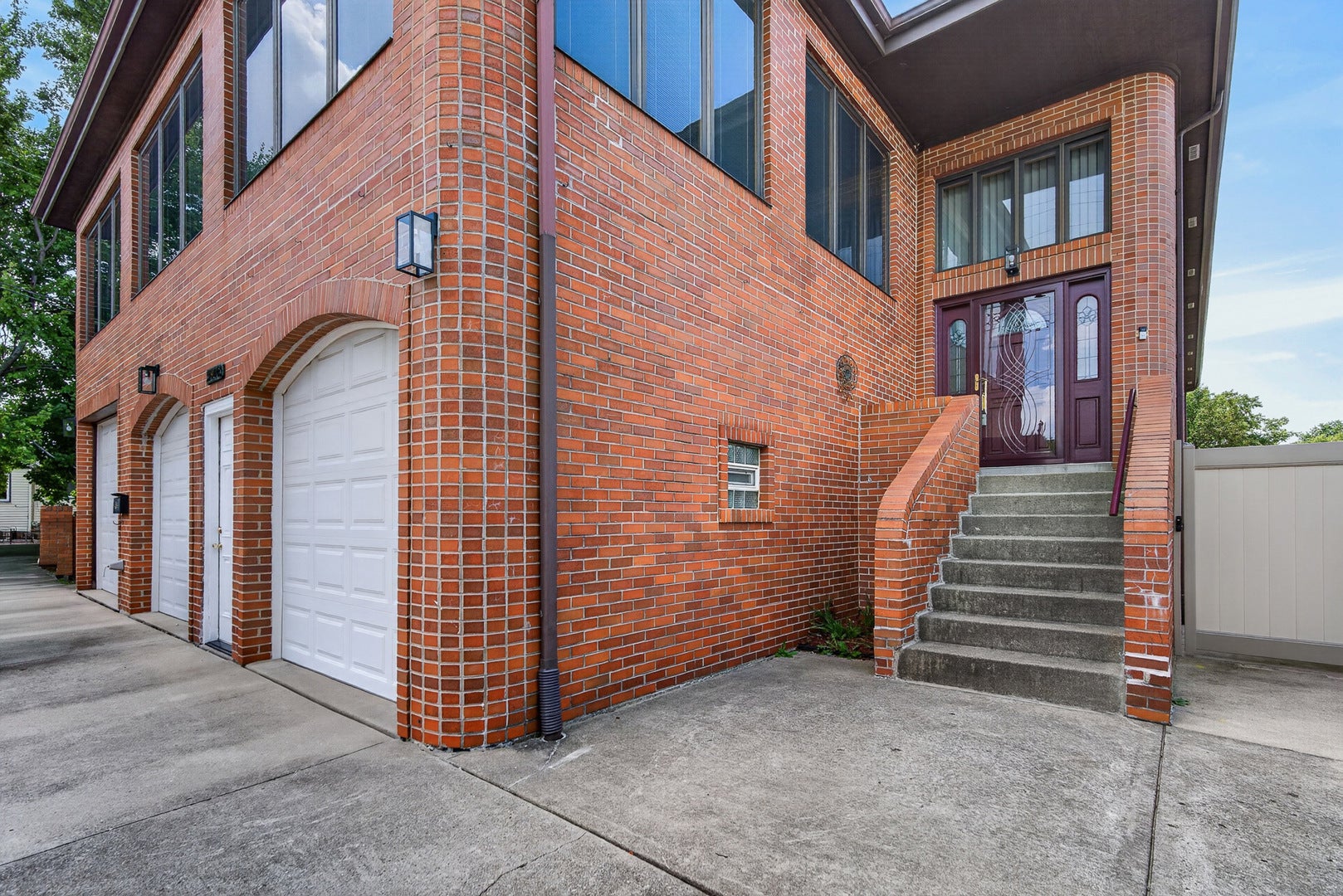 1046 S Main Street