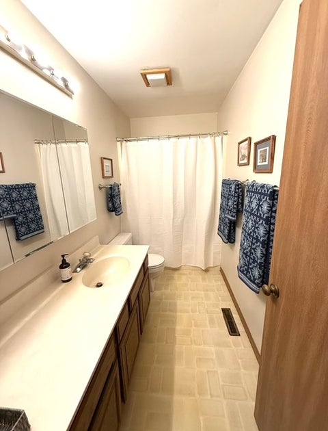 Tiny photo for 763 Concord Drive, Crystal Lake, IL 60014 (MLS # 12768075)
