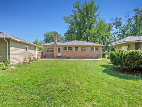 Tiny photo for 1019 WAKEMAN Avenue, Wheaton, IL 60187 (MLS # 12705058)