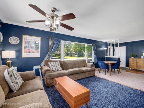 Tiny photo for 1019 WAKEMAN Avenue, Wheaton, IL 60187 (MLS # 12705058)