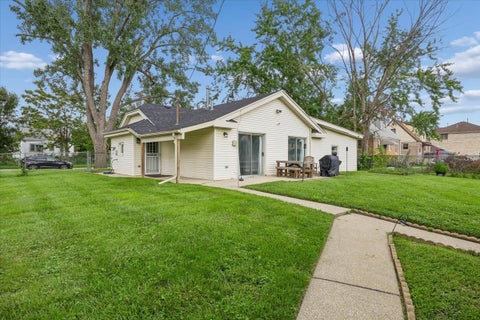 Tiny photo for 8059 Lorel Avenue, Burbank, IL 60459 (MLS # 12639499)