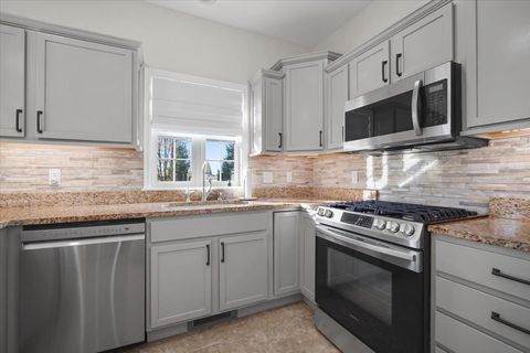 Tiny photo for 10484 Lyonheart Lane, Bloomington, IL 61705 (MLS # 12504696)