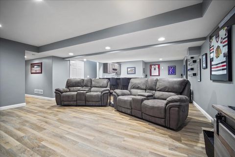 Tiny photo for 10484 Lyonheart Lane, Bloomington, IL 61705 (MLS # 12504696)