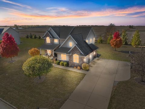 Tiny photo for 10484 Lyonheart Lane, Bloomington, IL 61705 (MLS # 12504696)