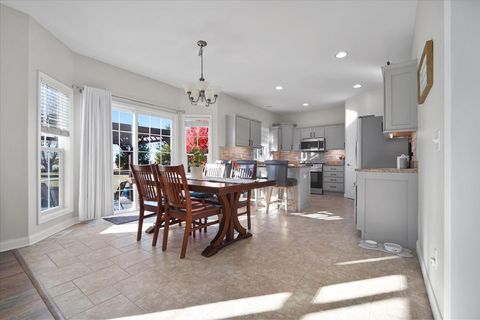 Tiny photo for 10484 Lyonheart Lane, Bloomington, IL 61705 (MLS # 12504696)