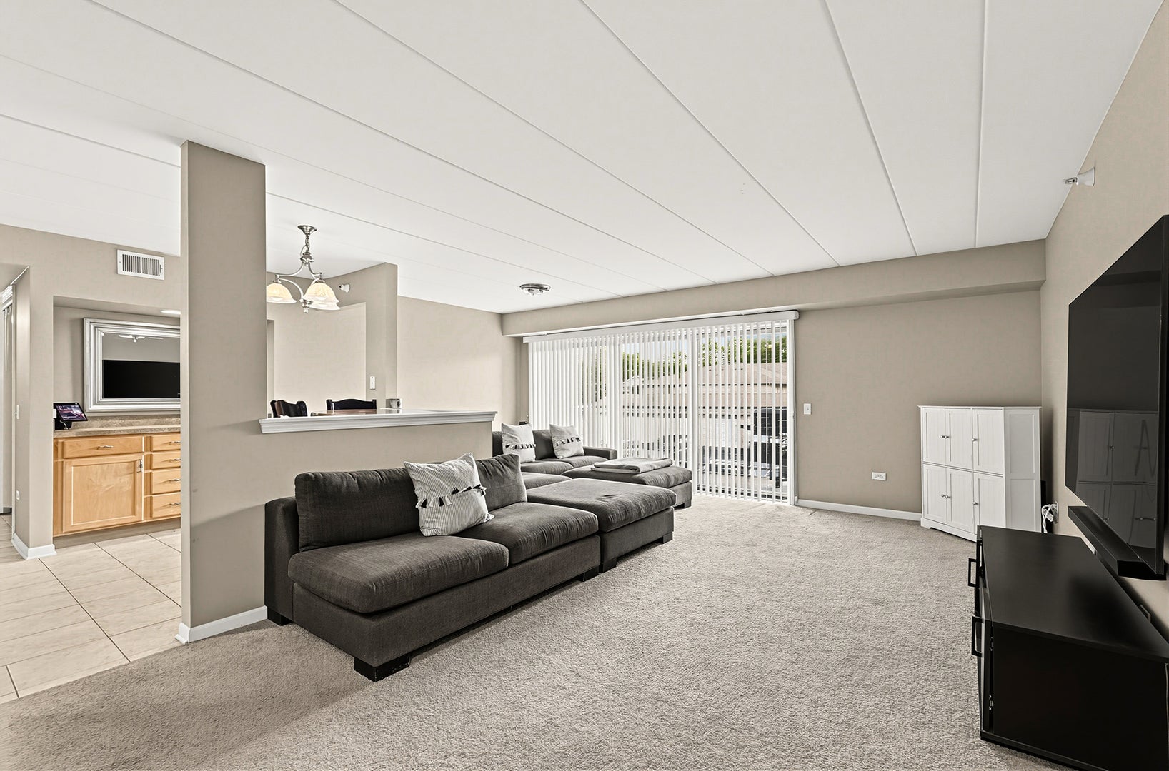 1053 Ashley Court S 2A