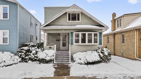 5724 W Leland Avenue Chicago IL 60630