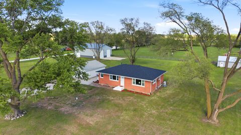 Photo of 3219 265th Street N, Hillsdale, IL 61257 (MLS # 12634144)