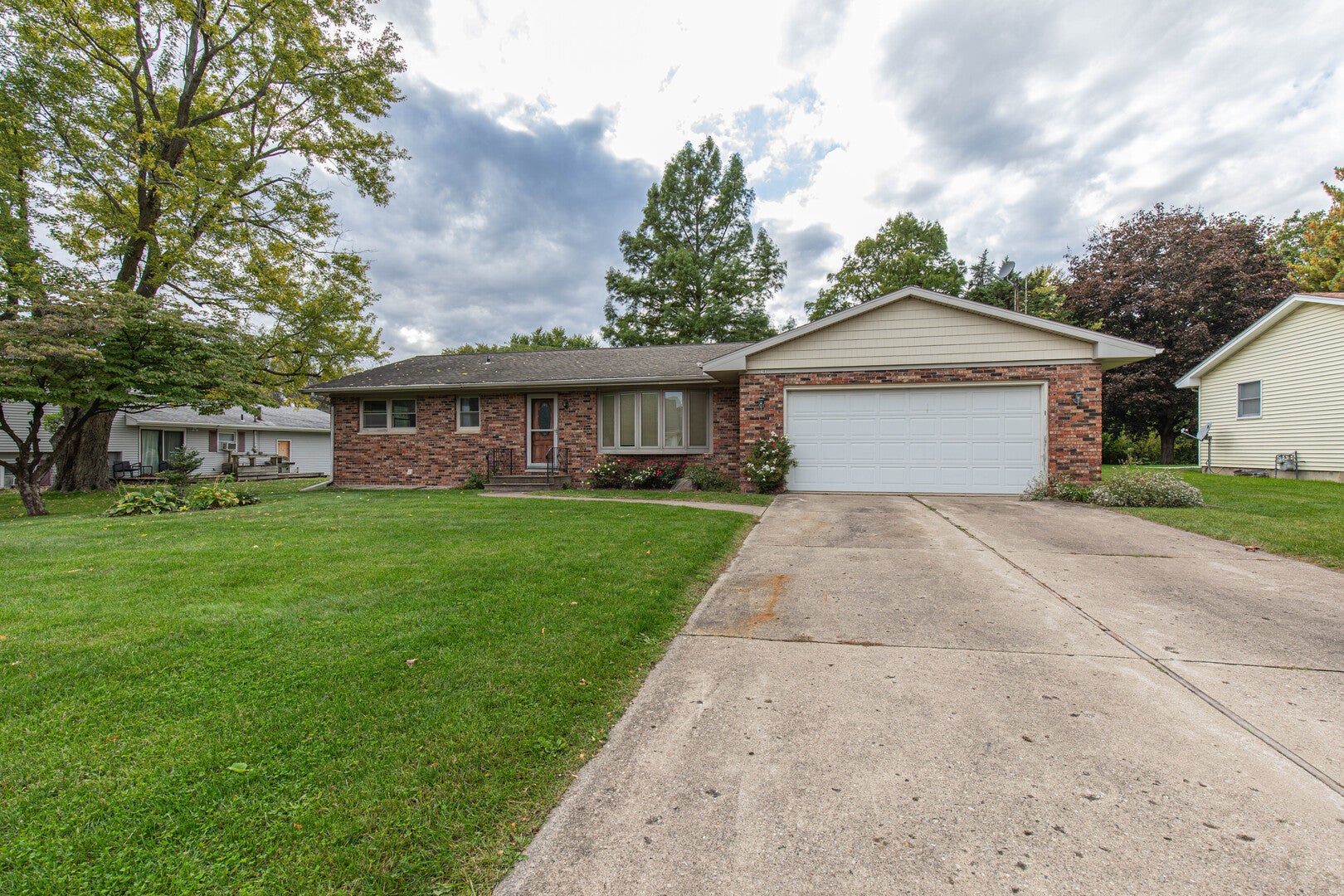 2102 Cedar Avenue