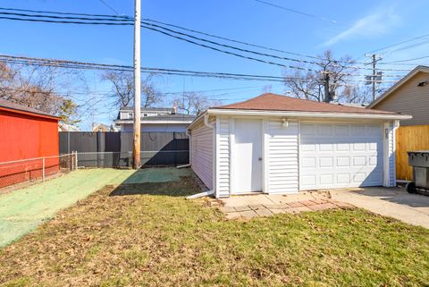 Tiny photo for 10455 S Spaulding Avenue, Chicago, IL 60655 (MLS # 12579276)