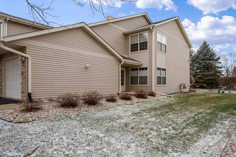Photo of 5683 Oak Village Drive #5683, Roscoe, IL 61073 (MLS # 12548501)