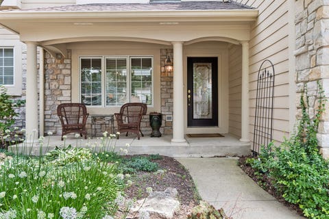 Tiny photo for 2419 Woodglen Drive, Aurora, IL 60502 (MLS # 12666967)