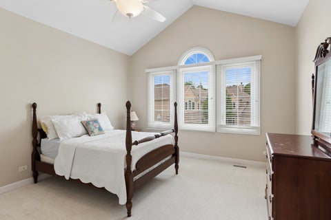 Tiny photo for 2419 Woodglen Drive, Aurora, IL 60502 (MLS # 12666967)