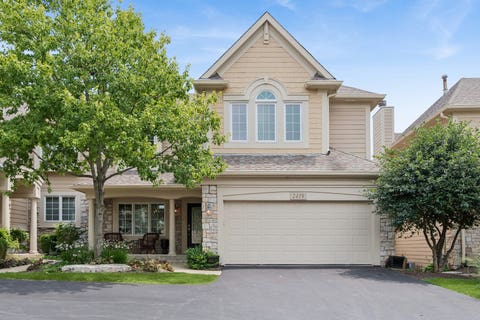 Photo of 2419 Woodglen Drive, Aurora, IL 60502 (MLS # 12666967)