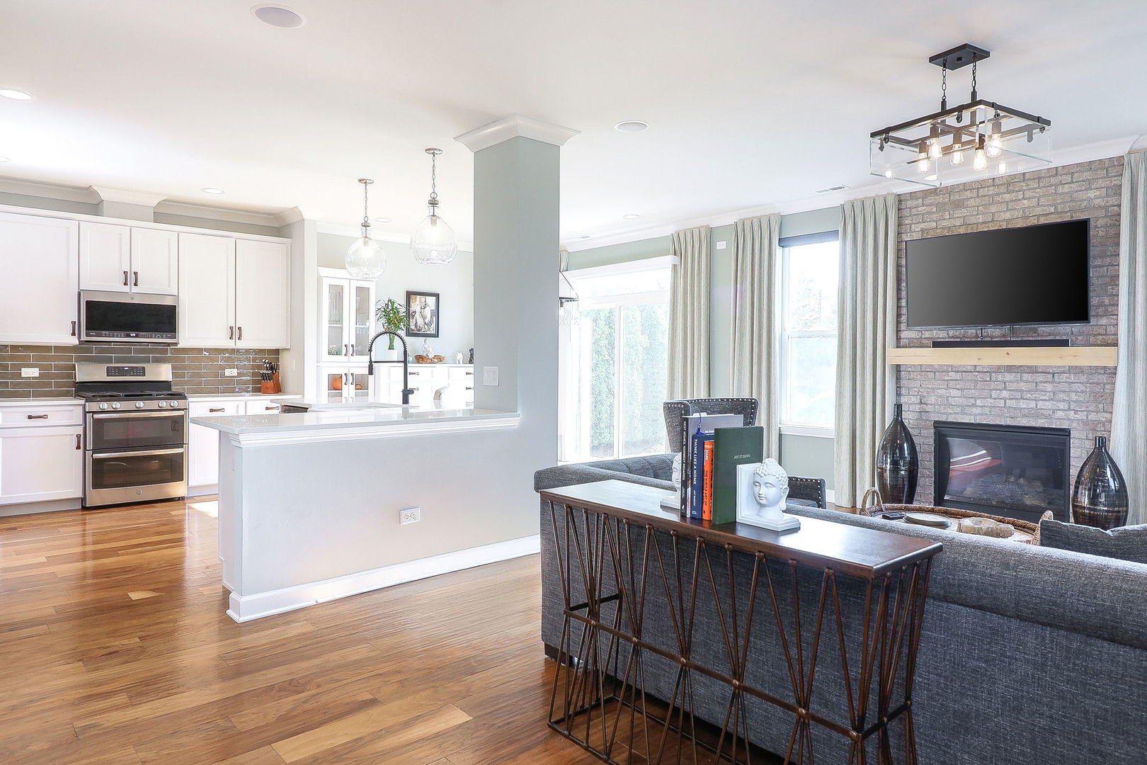 4118 Calder Lane