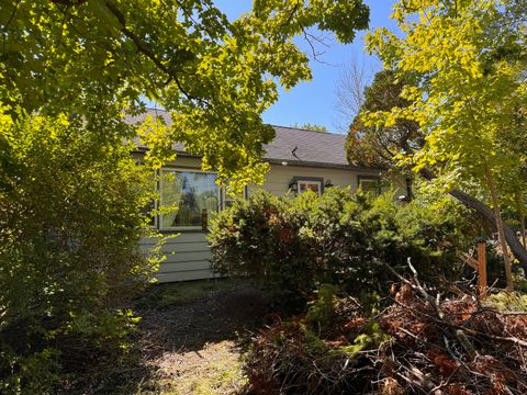 Tiny photo for 2061 W Buckley Road, Green Oaks, IL 60048 (MLS # 12472604)