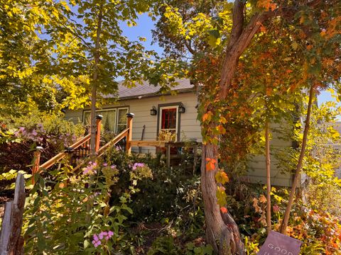 Tiny photo for 2061 W Buckley Road, Green Oaks, IL 60048 (MLS # 12472604)