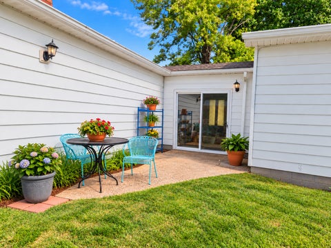 Tiny photo for 203 E BROWN Street, Pinckneyville, IL 62274 (MLS # 12775084)