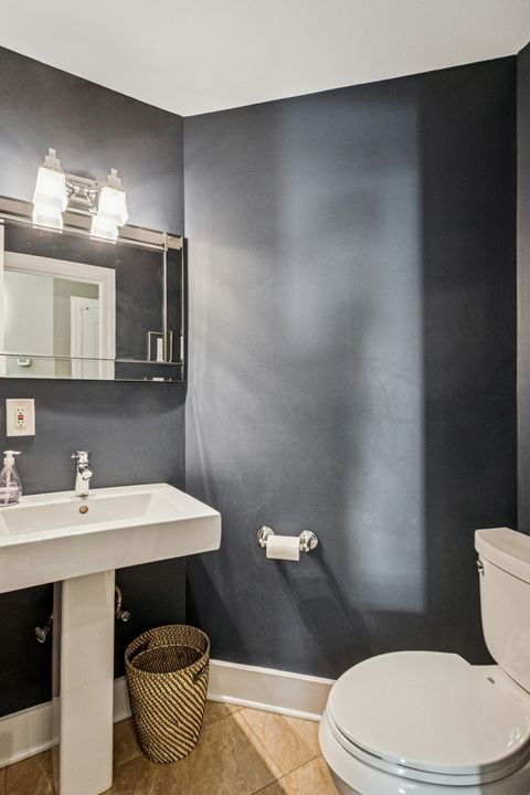 Tiny photo for 926 W Margate Terrace #1W, Chicago, IL 60640 (MLS # 12530156)