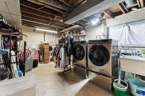 Tiny photo for 7624 Lockwood Avenue, Burbank, IL 60459 (MLS # 12527643)