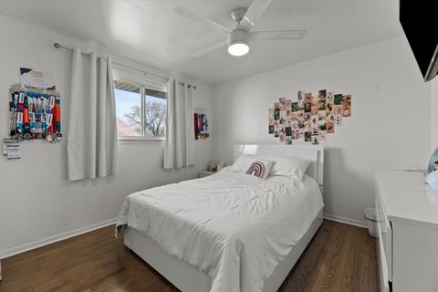 Tiny photo for 7624 Lockwood Avenue, Burbank, IL 60459 (MLS # 12527643)