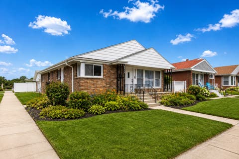 Photo of 8500 Lawndale Avenue, Skokie, IL 60076 (MLS # 12718063)