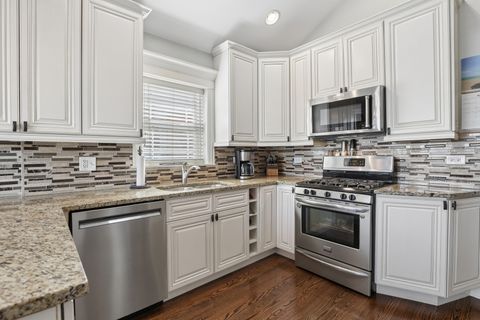 Tiny photo for 4565 N McVicker Avenue, Chicago, IL 60630 (MLS # 12577682)