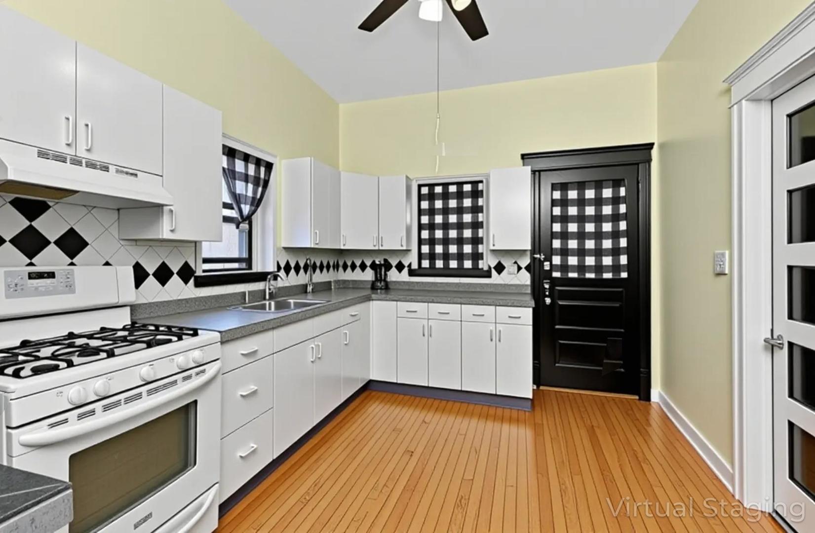 1510 N Harding Avenue