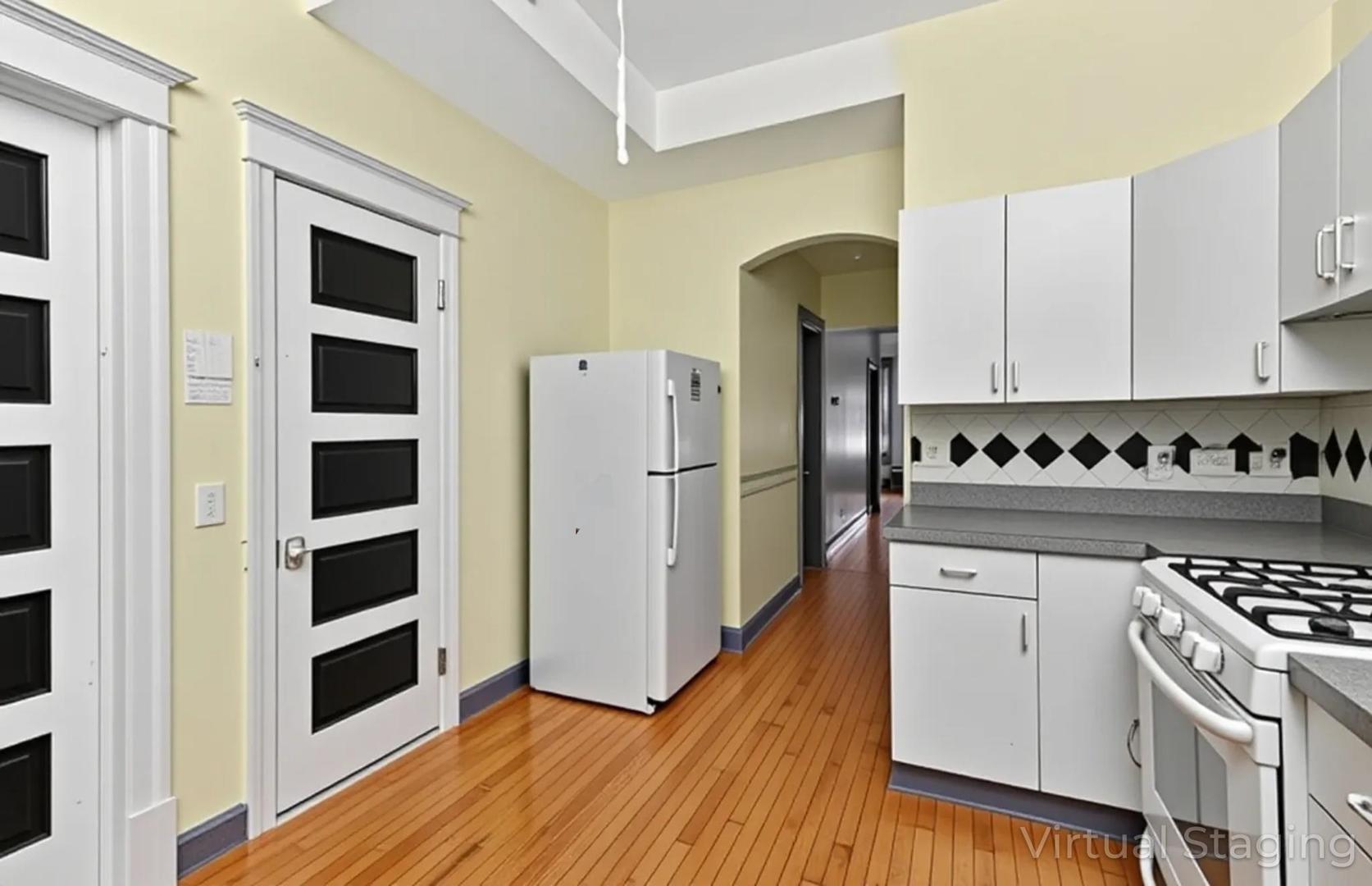 1510 N Harding Avenue