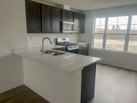 Tiny photo for 445 Lakeshore Court, St. Charles, IL 60174 (MLS # 12441729)