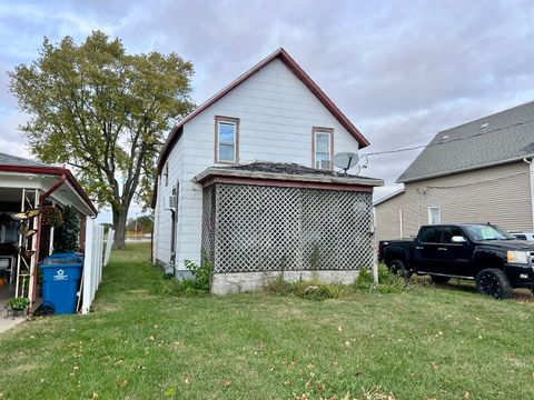 Tiny photo for 710 W Main Street, Hoopeston, IL 60942 (MLS # 12501350)