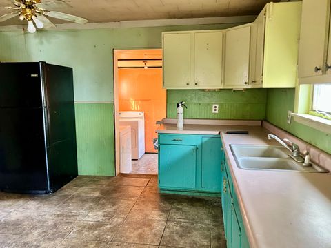 Tiny photo for 710 W Main Street, Hoopeston, IL 60942 (MLS # 12501350)