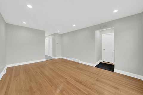 Tiny photo for 6458 S Claremont Avenue, Chicago, IL 60636 (MLS # 12568134)