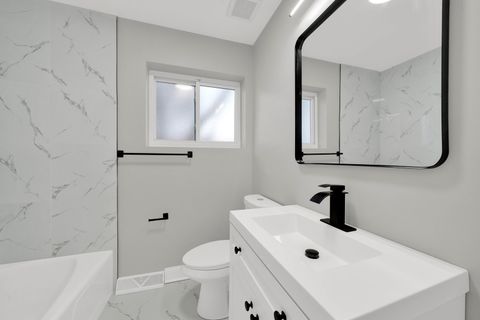 Tiny photo for 6458 S Claremont Avenue, Chicago, IL 60636 (MLS # 12568134)