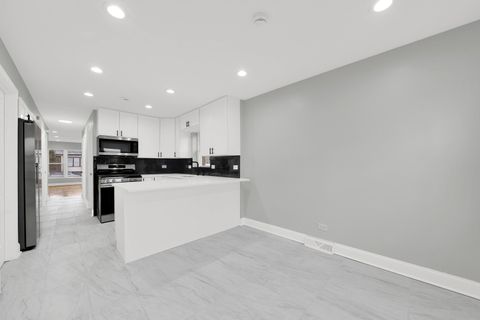 Tiny photo for 6458 S Claremont Avenue, Chicago, IL 60636 (MLS # 12568134)