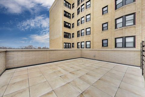 Tiny photo for 5114 S Kenwood Avenue #4B, Chicago, IL 60615 (MLS # 12615093)