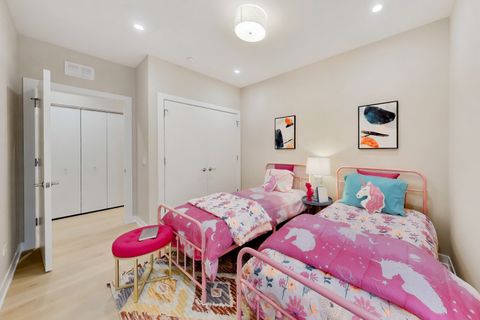 Tiny photo for 5114 S Kenwood Avenue #4B, Chicago, IL 60615 (MLS # 12615093)