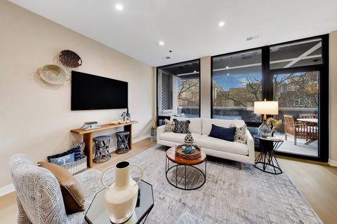 Tiny photo for 5114 S Kenwood Avenue #4B, Chicago, IL 60615 (MLS # 12615093)