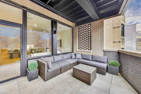 Tiny photo for 5114 S Kenwood Avenue #4B, Chicago, IL 60615 (MLS # 12615093)